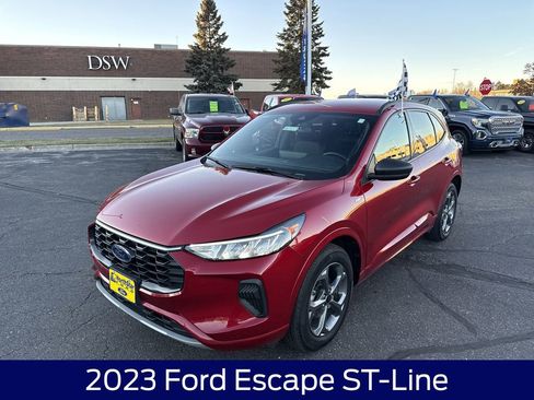 Used 2023 Ford Escape ST-Line w/ Tech Pack #1 image 3