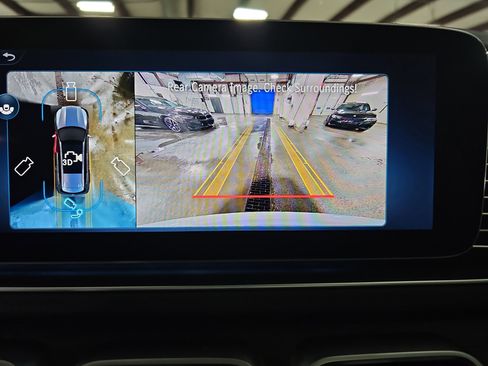 New 2026 Mercedes-Benz GLS 450 4MATIC image 26