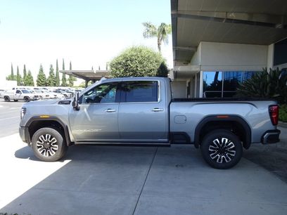 New 2026 GMC Sierra 2500 Denali Ultimate w/ Max Trailering Package