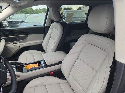 New 2026 Lincoln Nautilus Premier image 14