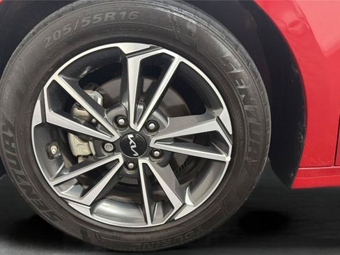 Used 2022 Kia Forte LXS FWD image 24