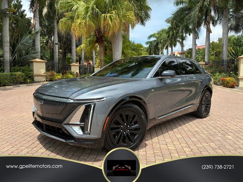Used 2023 Cadillac Lyriq 2WD image 1