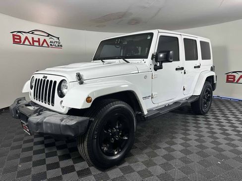 Used 2015 Jeep Wrangler Unlimited Sahara AWD/4WD image 2