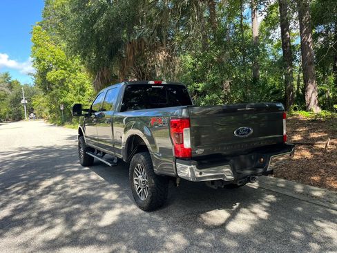 Used 2017 Ford F250 Lariat w/ Lariat Ultimate Package AWD/4WD image 7
