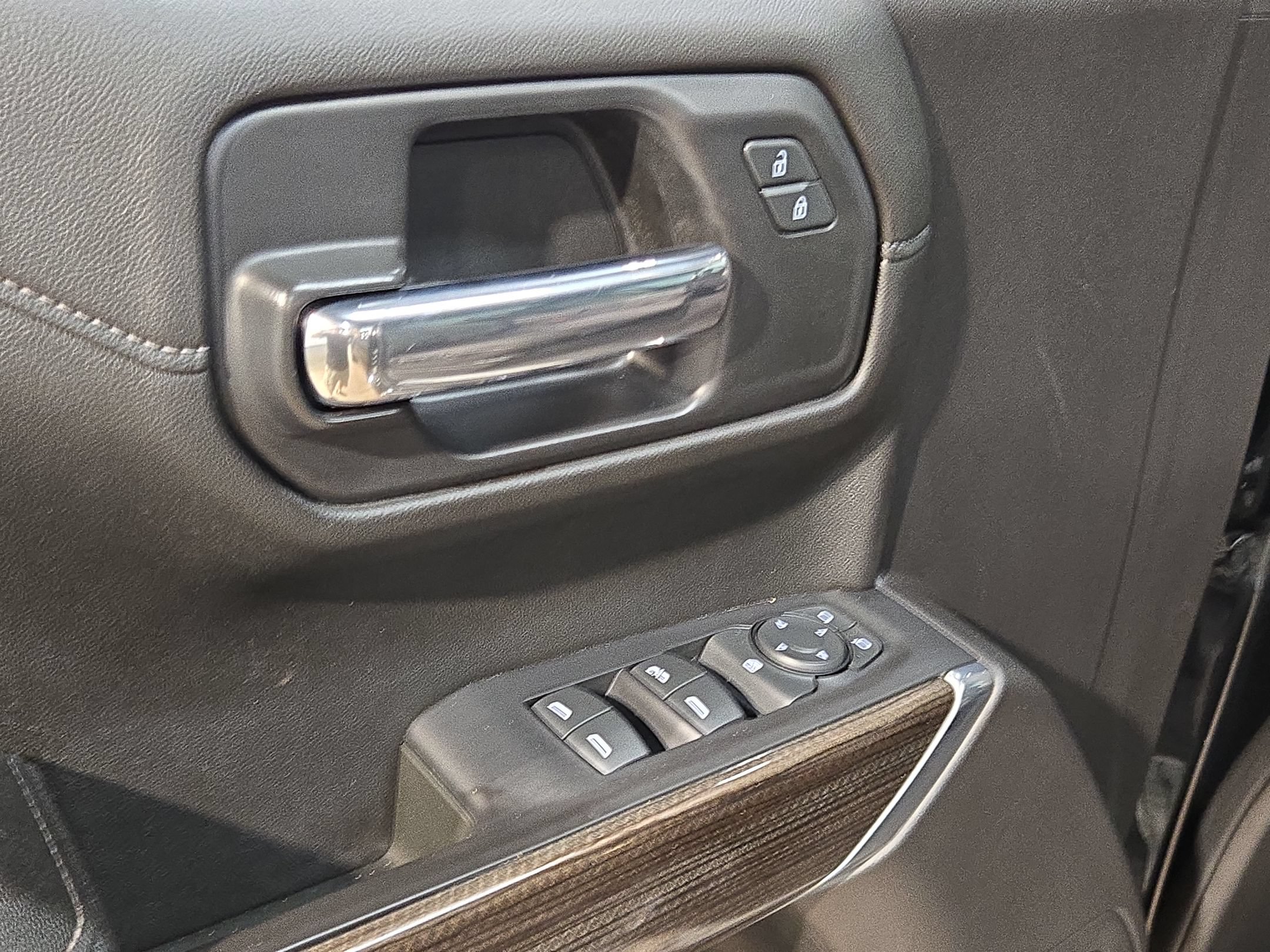 Used 2021 Chevrolet Silverado 1500 RST AWD/4WD image 21