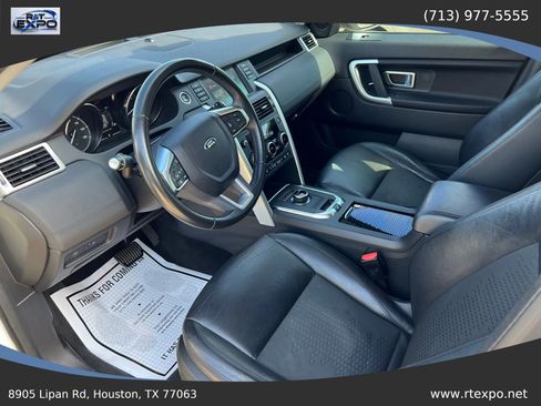 Used 2018 Land Rover Discovery Sport SE AWD/4WD image 19