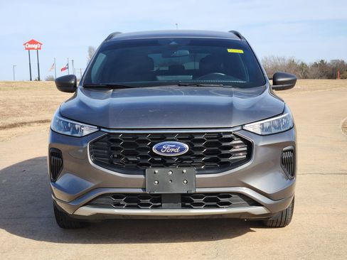 Used 2023 Ford Escape ST-Line w/ Tech Pack #1 image 6