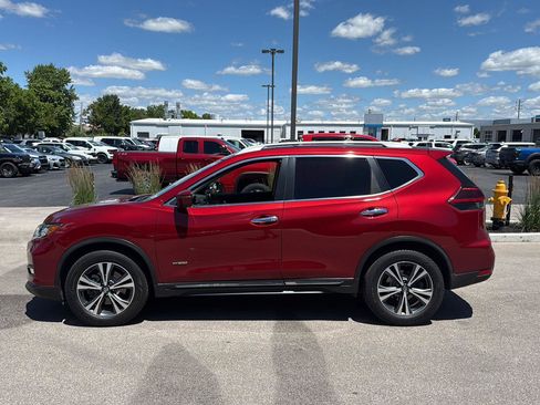 Used 2018 Nissan Rogue SL FWD image 6