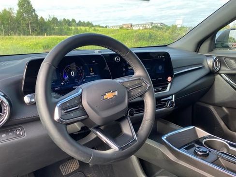 Used 2026 Chevrolet Equinox LT AWD/4WD image 29
