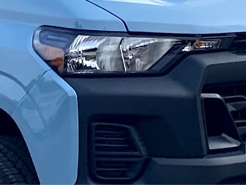 New 2025 Chevrolet Colorado W/T image 23