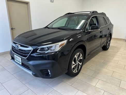 Used 2020 Subaru Outback Limited image 4