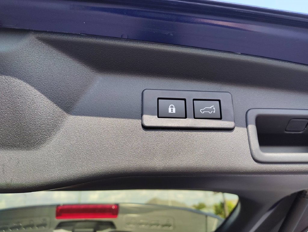 Certified 2026 Subaru Outback Touring AWD/4WD image 39