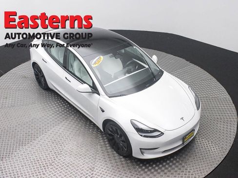 Used 2022 Tesla Model 3 Performance AWD/4WD image 3