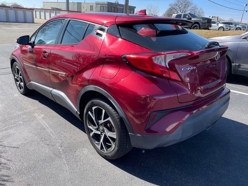 Used 2018 Toyota C-HR XLE FWD image 5