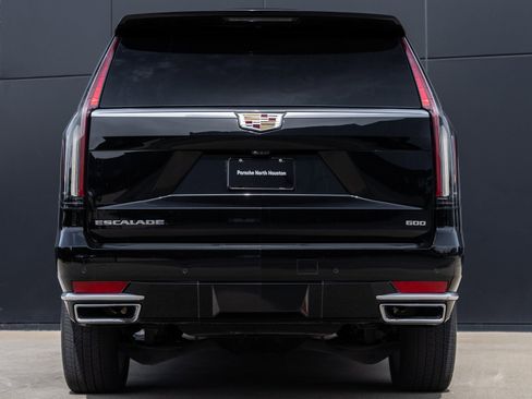 Used 2023 Cadillac Escalade Premium Luxury image 7