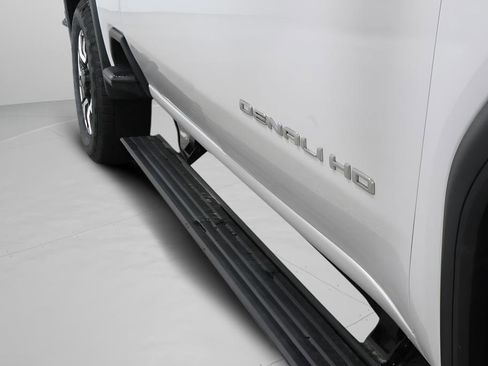 Used 2025 GMC Sierra 2500 Denali w/ Denali Reserve Package AWD/4WD image 34