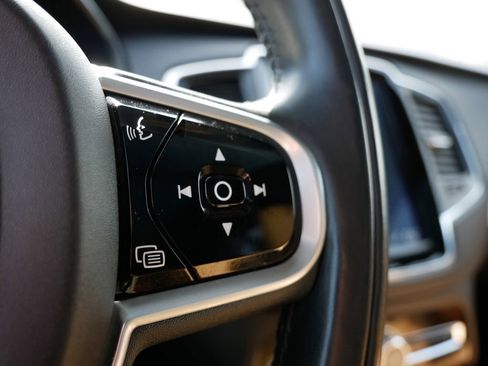 Used 2019 Volvo XC90 T6 Momentum w/ Advanced Package AWD/4WD image 33