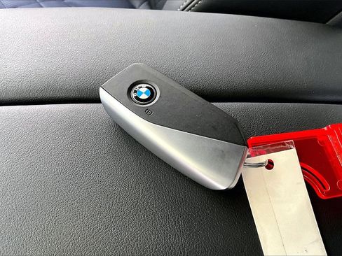 Used 2025 BMW X5 xDrive40i w/ M Sport Package image 32