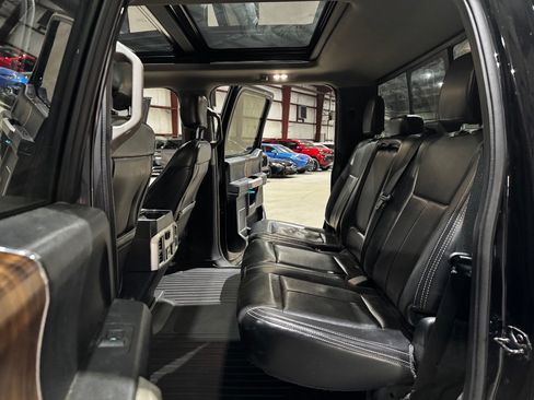 Used 2018 Ford F150 Lariat w/ Equipment Group 501A Mid AWD/4WD image 17
