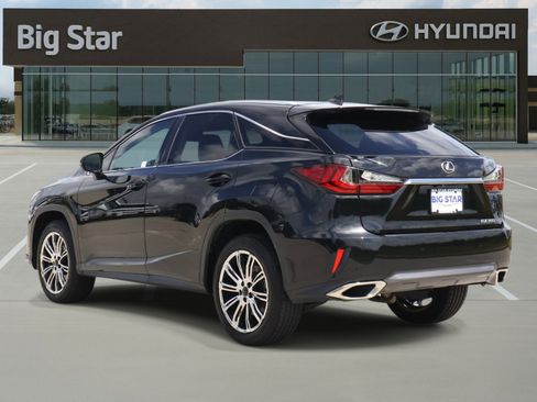 Used 2018 Lexus RX 350 FWD w/ Premium Package image 3