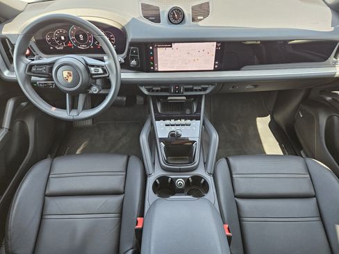 Certified 2026 Porsche Cayenne Coupe AWD/4WD image 24