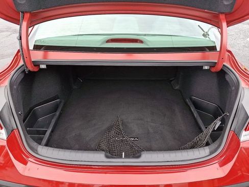 Certified 2024 Hyundai Elantra Blue image 28