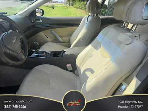 Used 2010 INFINITI G37 Convertible w/ Premium Pkg RWD image 4