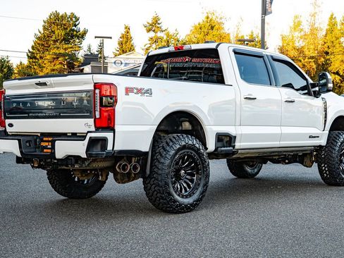 Used 2024 Ford F350 Platinum w/ FX4 Off-Road Package image 5