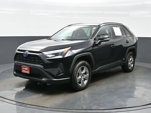 Used 2024 Toyota RAV4 LE image 2