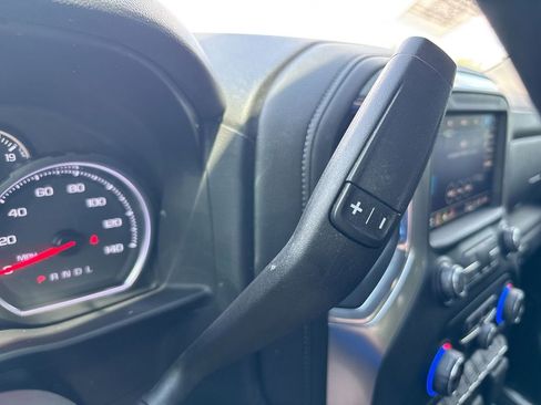 Used 2021 Chevrolet Silverado 1500 LT Trail Boss w/ Convenience Package II AWD/4WD image 17