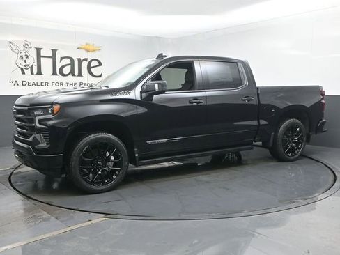 New 2026 Chevrolet Silverado 1500 High Country w/ High Country Premium Package AWD/4WD image 10