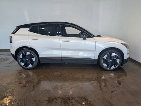New 2026 Volvo EX30 Plus w/ Protection Package Premier image 8