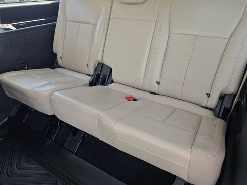Used 2022 Ford Expedition XLT AWD/4WD image 28