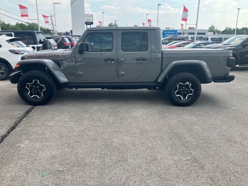 Used 2022 Jeep Gladiator Rubicon w/ LED Lighting Group AWD/4WD image 4
