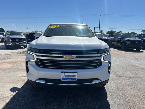 Used 2023 Chevrolet Suburban LT RWD image 2