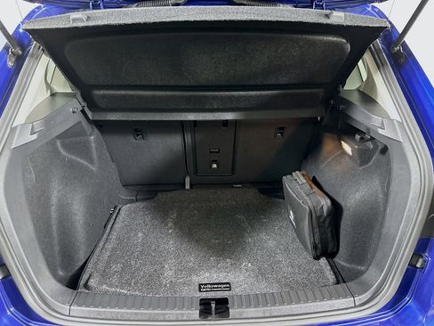 Used 2022 Volkswagen Taos SE image 28