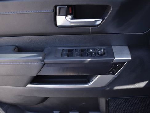 Used 2023 Toyota Sequoia Platinum AWD/4WD image 22