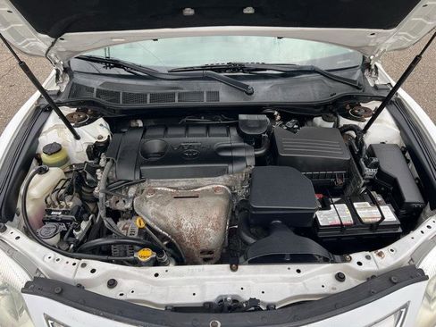 Used 2011 Toyota Camry LE image 21