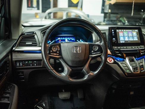 Used 2019 Honda Odyssey Elite image 16