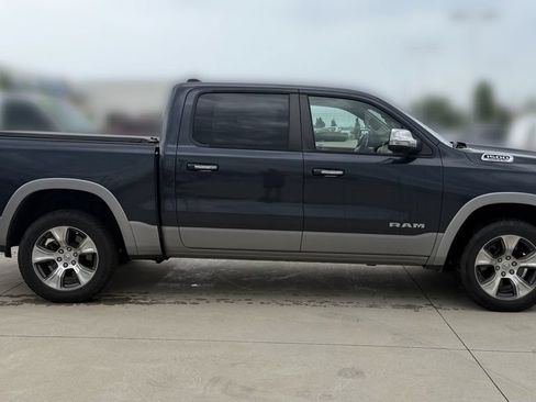 Used 2019 RAM 1500 Laramie AWD/4WD image 6