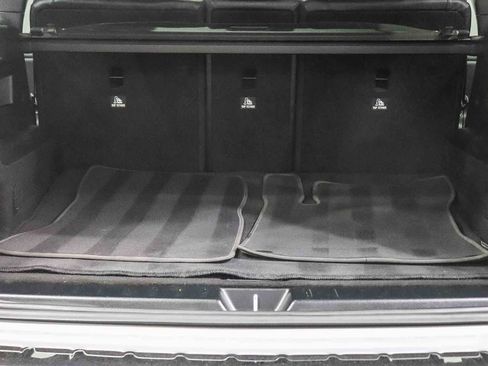 Certified 2022 Mercedes-Benz GLB 250 image 27