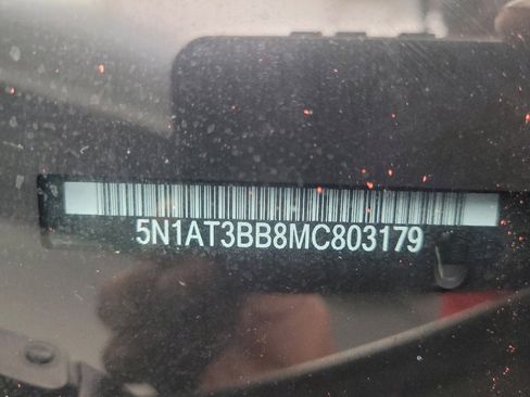 Used 2021 Nissan Rogue SV AWD/4WD image 33