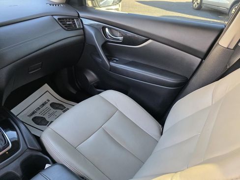 Used 2020 Nissan Rogue SL image 27