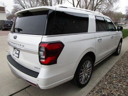 Used 2022 Ford Expedition Max Platinum AWD/4WD image 7