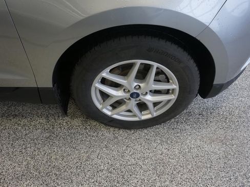 Used 2021 Ford Edge SEL w/ Convenience Package image 2