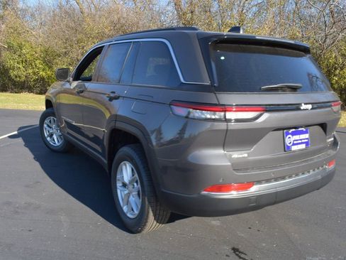 New 2025 Jeep Grand Cherokee Laredo X w/ Luxury Tech Group I image 7