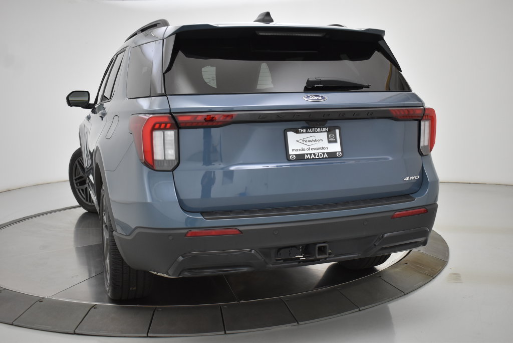 Used 2025 Ford Explorer ST-Line w/ Premium Package AWD/4WD image 9