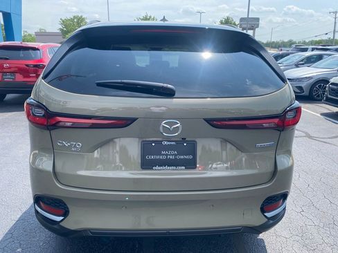 Certified 2025 MAZDA CX-70 Plug-In Hybrid w/ Premium Pkg AWD/4WD image 4