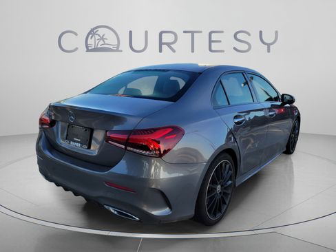 Used 2022 Mercedes-Benz A 220 image 3