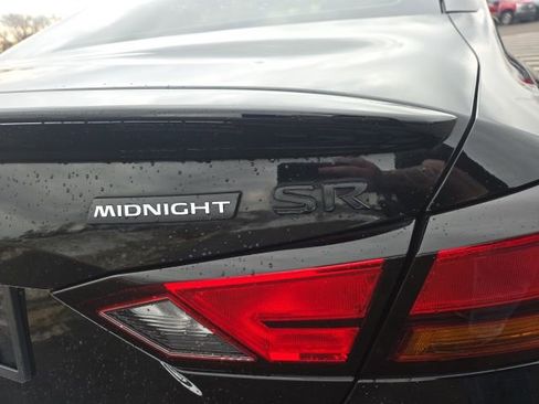 Used 2022 Nissan Altima 2.5 SR w/ Midnight Edition Package image 8